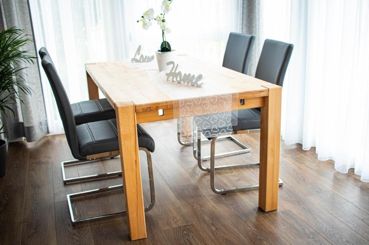 Ferienwohnung Am Schlosspark Ebersdorf  Esterno foto